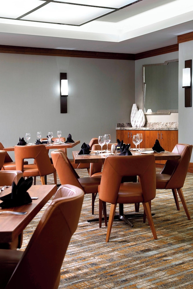 Raleigh Marriott Crabtree Valley - photo 28