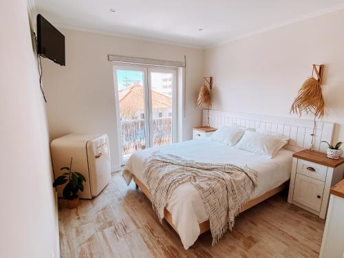 Captain Cook Ahoy in Lourinha, Portugal