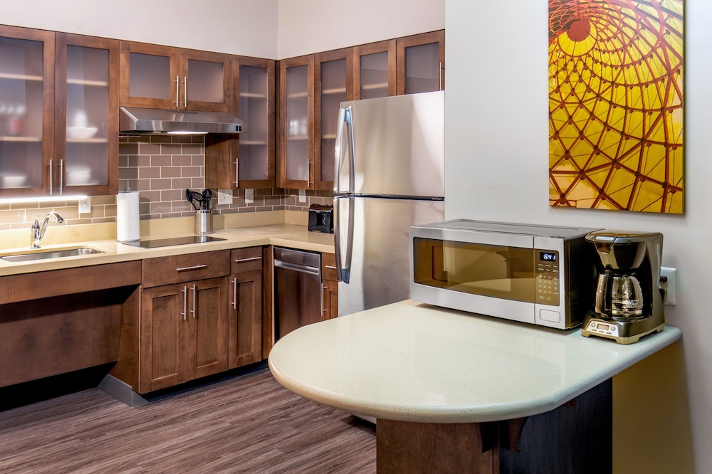 Staybridge Suites Charlottesville Airport by IHG - photo 16