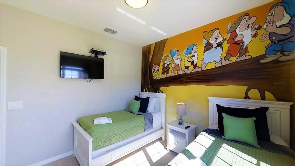 Aco Premium Nine Bedrooms With Pool - photo 11