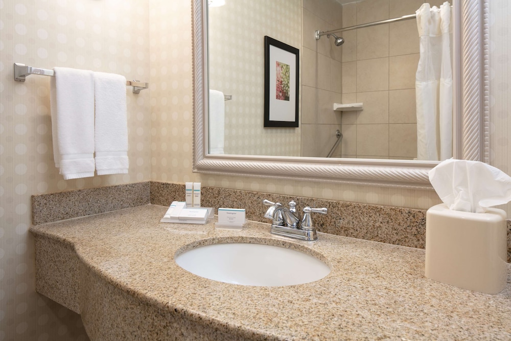 Hilton Garden Inn Omaha West - photo 29