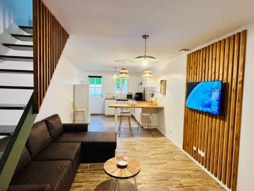 Chaleureuse Maisonnette in Montreuil-Bellay, France