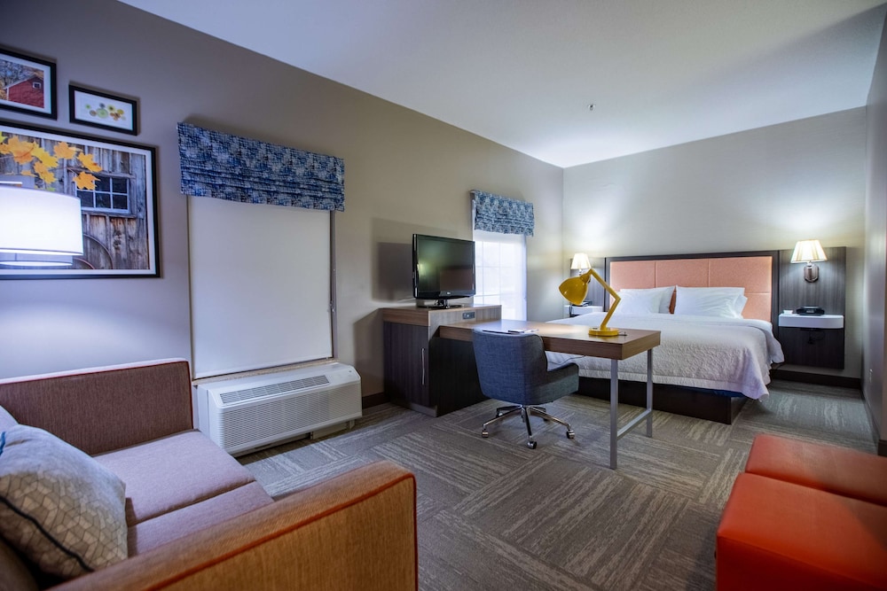 Hampton Inn Hadley Amherst Area - photo 14
