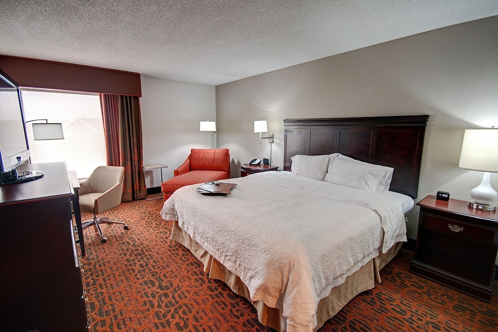 Hampton Inn Parkersburg Mineral Wells - photo 13