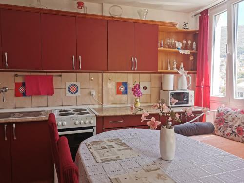 Marina Lapad 2 bedroom apartment by the sea