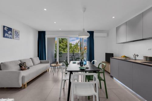Apartments No 18 — 4-Star Luxury Hotel in Tucepi, Croatia