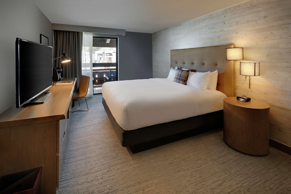 Highline Vail a DoubleTree by Hilton - photo 10