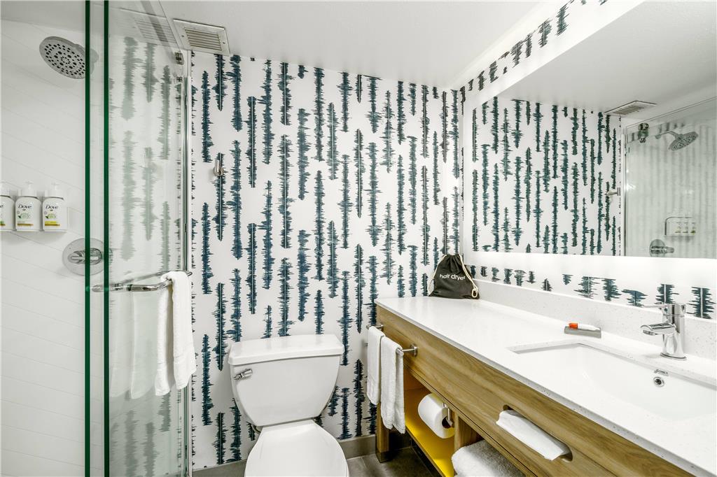 La Quinta Inn & Suites by Wyndham Lexington Park Patuxent - photo 17