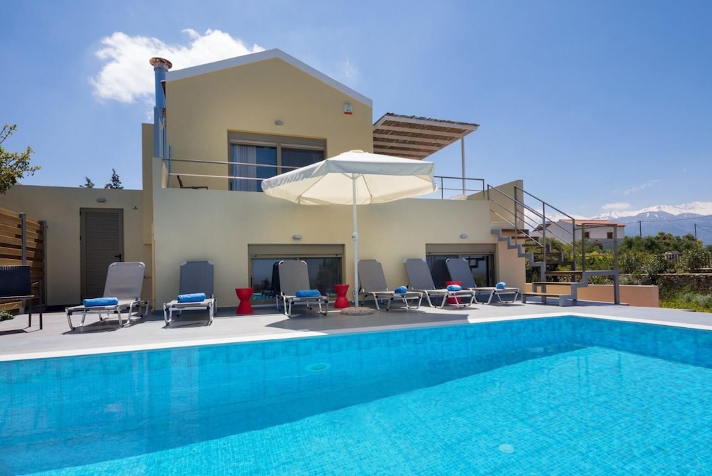 Villa Arda — 4-Star Luxury Hotel in Georgioupolis, Greece