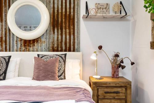 Tamborine Palms Farmhouse — 4-Star Luxury Hotel in Tamborine, Australia