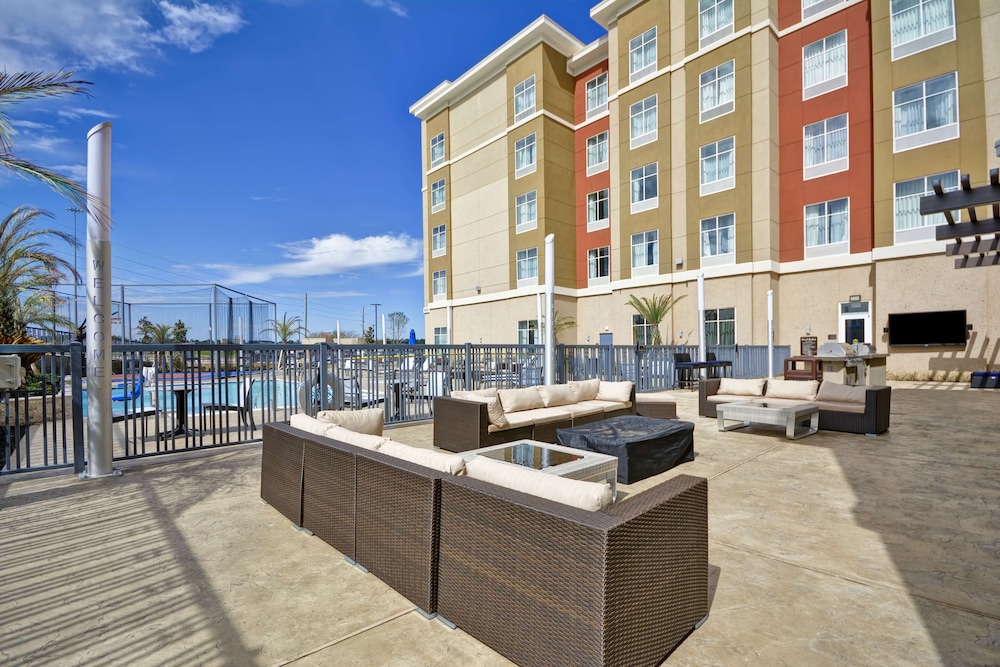 Homewood Suites by Hilton Conroe - photo 39