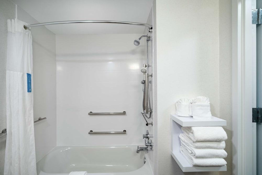 Hampton Inn & Suites Nashville Franklin - photo 18