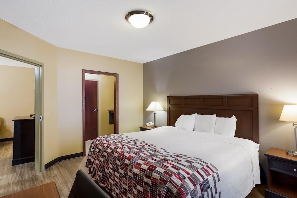 Red Roof Inn & Suites Bloomsburg Mifflinville - photo 14
