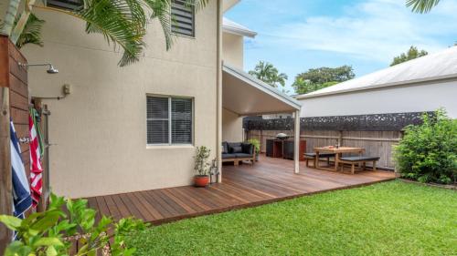 Yaringa 5 Port Douglas — Port Douglas