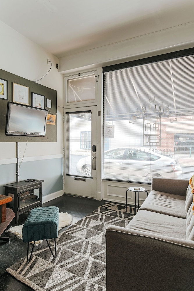 The Storefront - photo 24