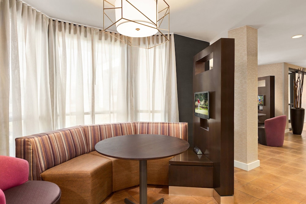 Courtyard by Marriott Roseville - photo 3