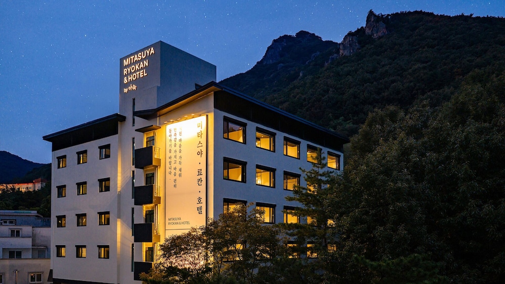 Mitasuya Ryokan Hotel by Anook Gongju in Gongju, South Korea