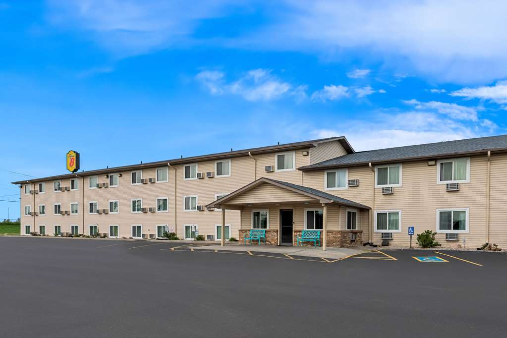 Super 8 by Wyndham Council Bluffs IA Omaha NE Area - photo 2