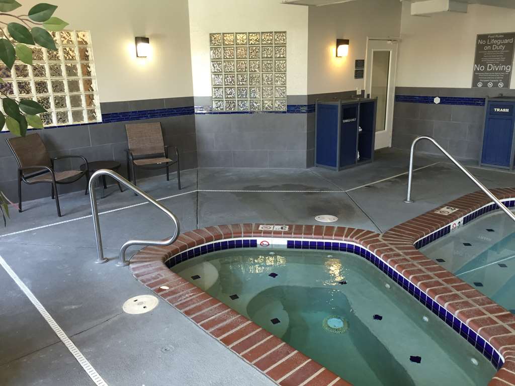 Best Western Plus Gateway Inn & Suites - photo 36