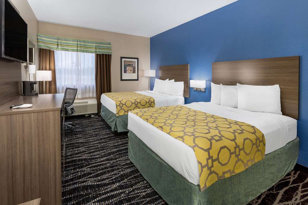 Baymont by Wyndham Saraland - photo 23