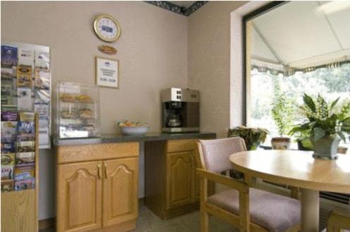 Cabarrus Inn - photo 9
