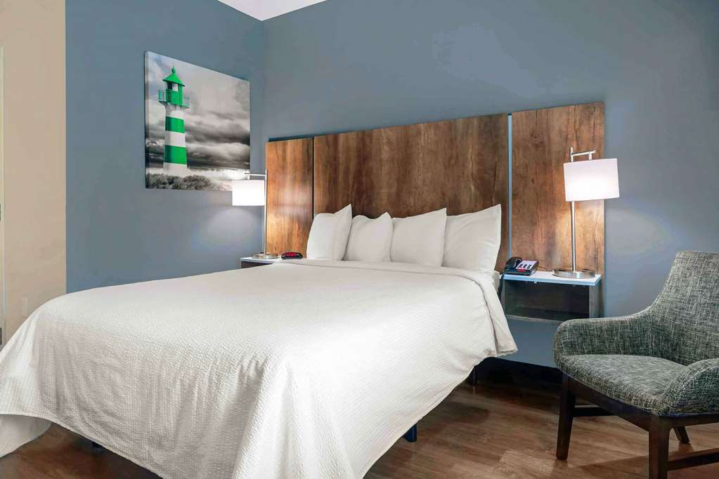 Extended Stay America Premier Suites Tampa Gibsonton Rivervi - photo 11