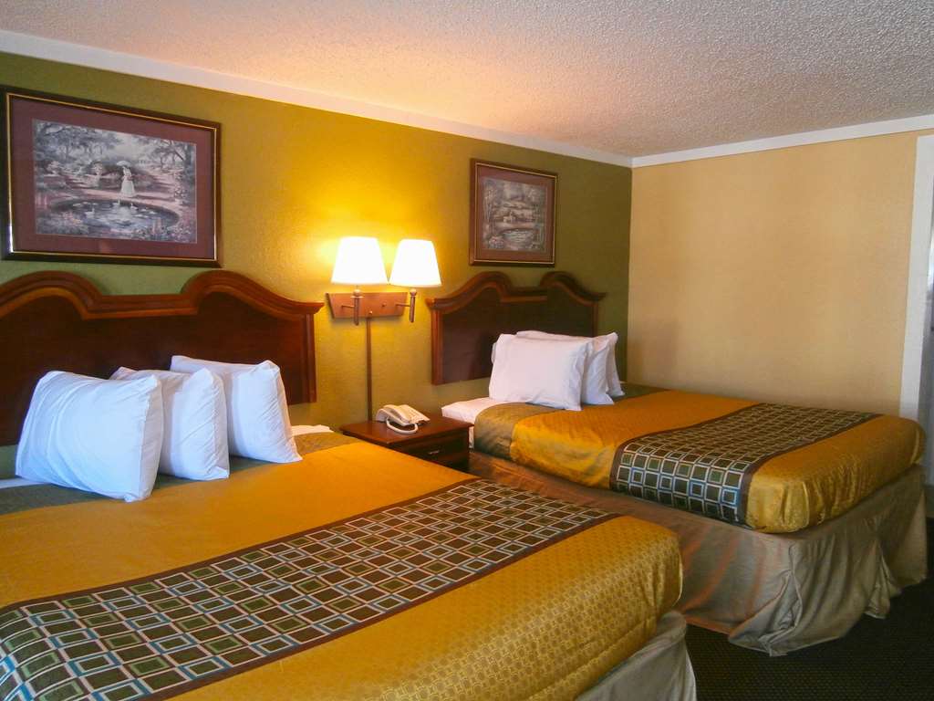 Americas Best Value Inn Conyer - photo 17