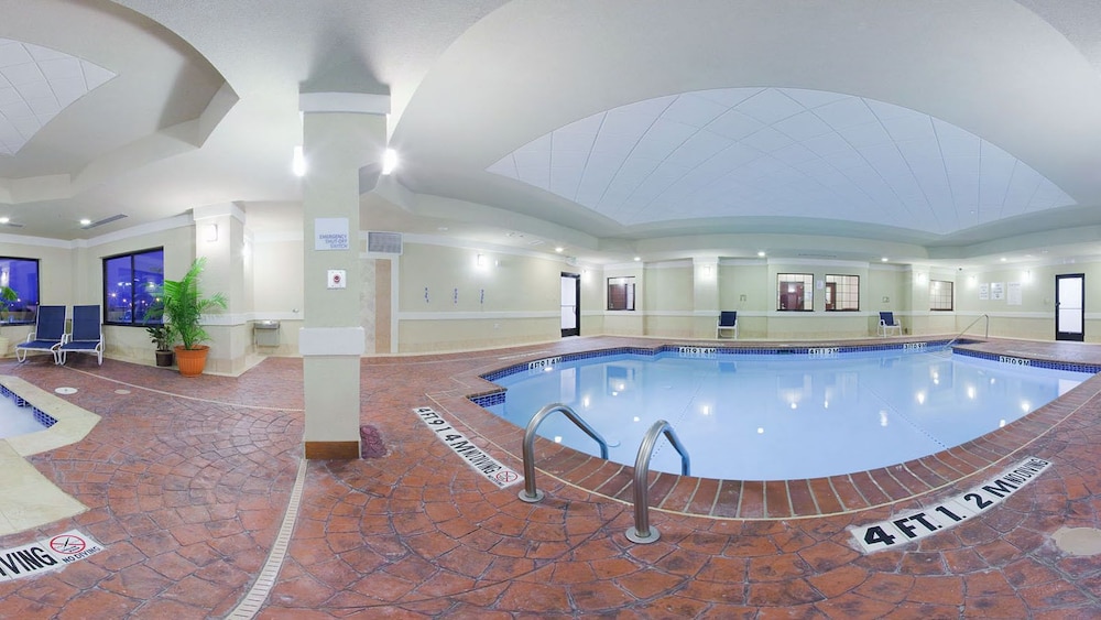 Holiday Inn Express Hotel & Suites GUYMON by IHG - photo 26