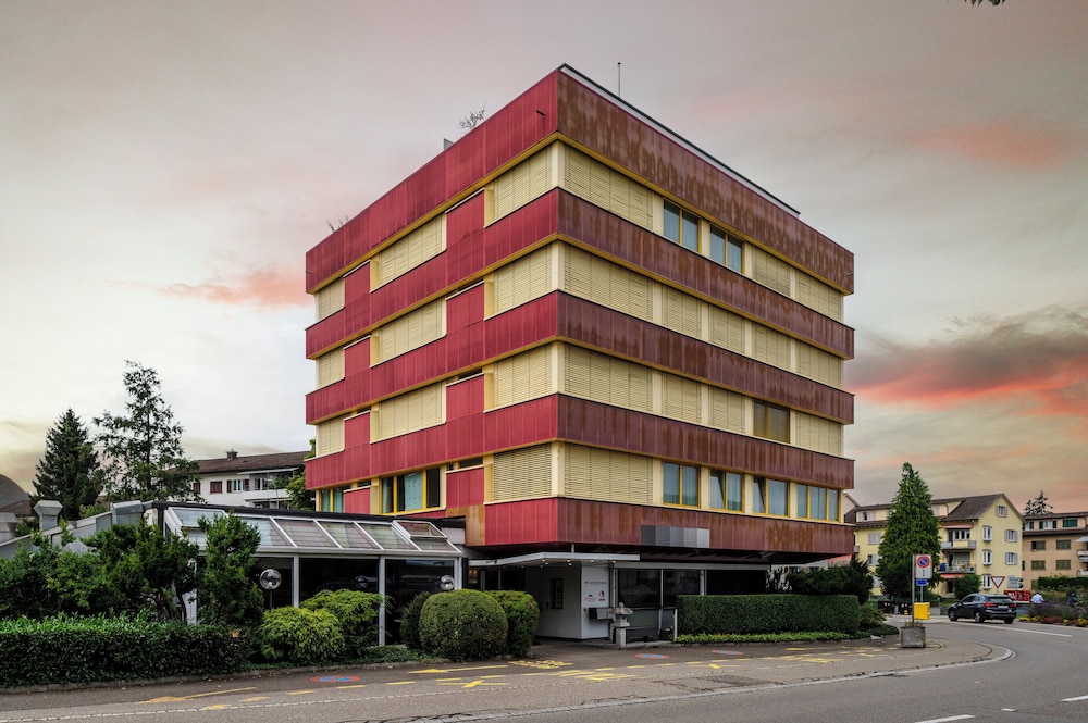 Amanthos Living Zürich Airport — hotel in Opfikon