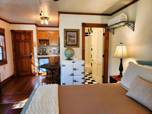 Oak Hill Inn - photo 15