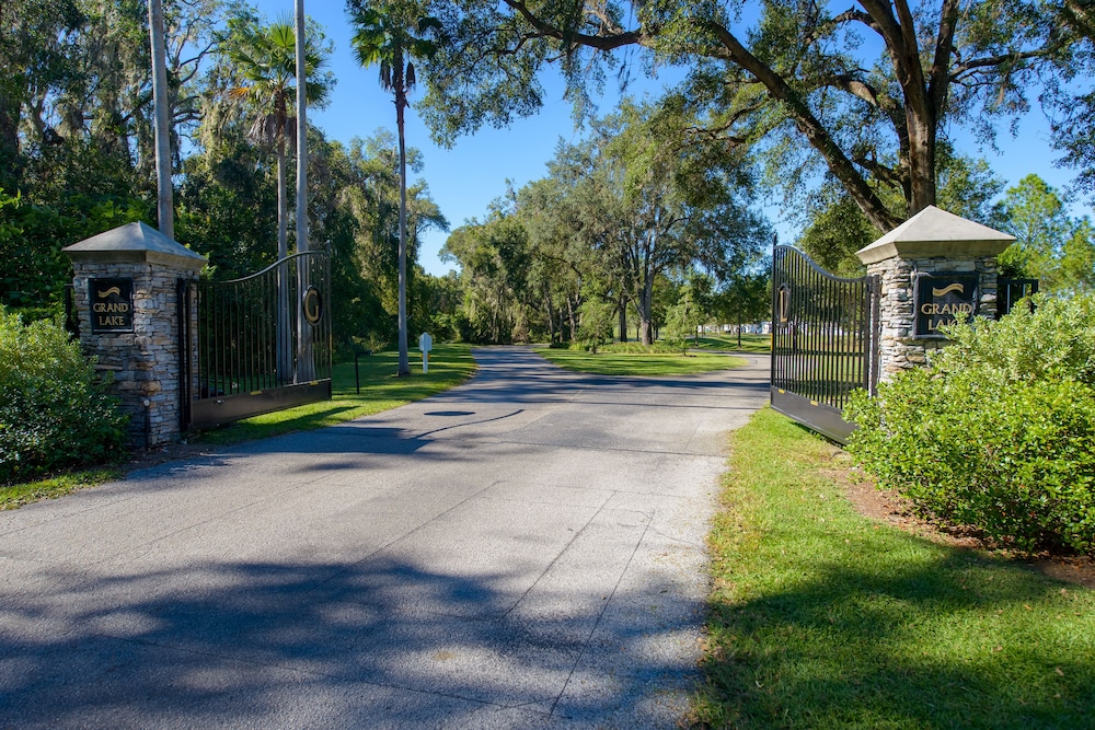 Sun Retreats Ocala Orange Lake - photo 33