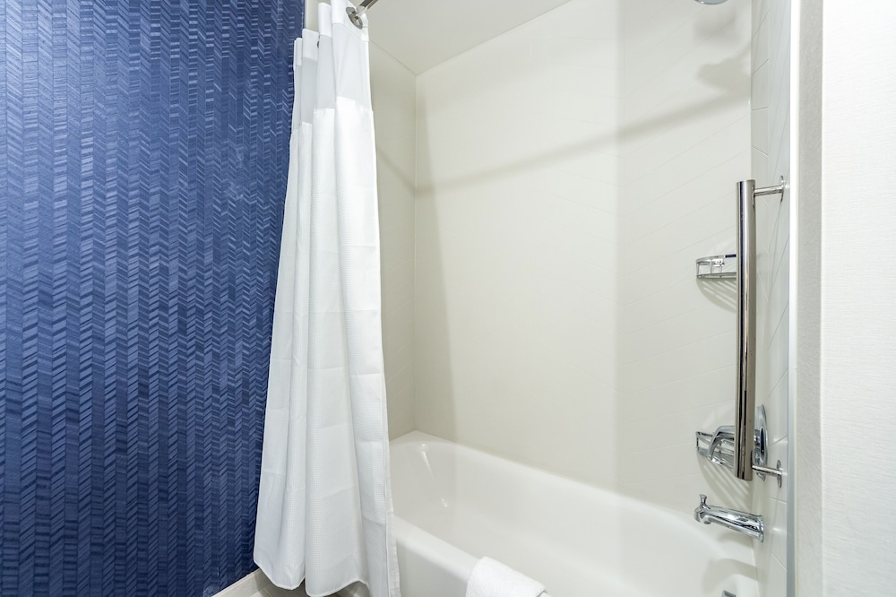 Fairfield Inn & Suites by Marriott Dallas DFW Airport North Coppell Grapevine - photo 16