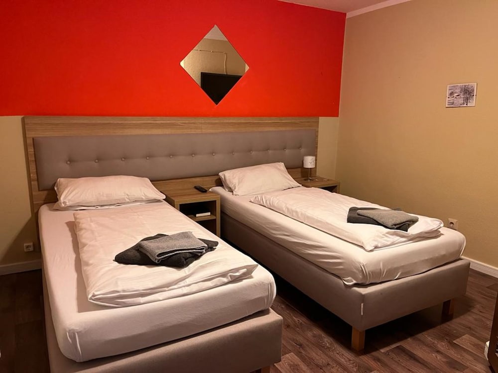 Hotel zur Post — Odenthal — photo 3