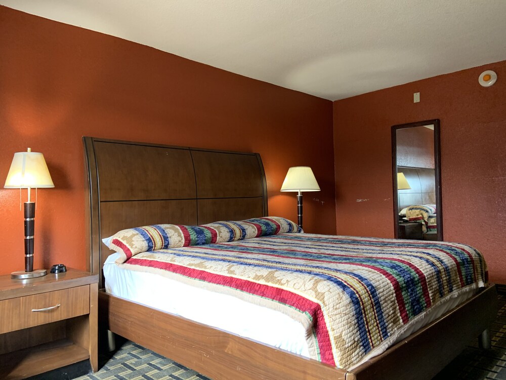 Real Value Inn - photo 9
