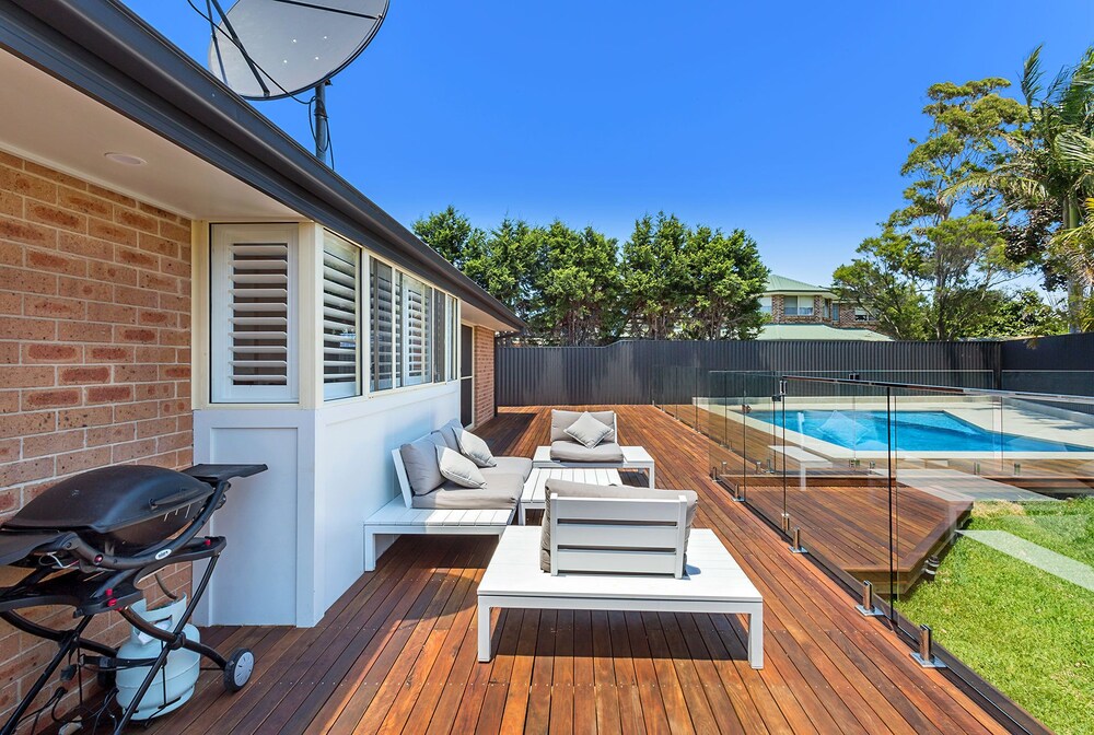4 The Port Hole - last minute hotel in Salamander Bay