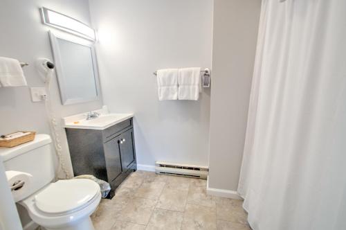 East Shore Lodging - photo 13