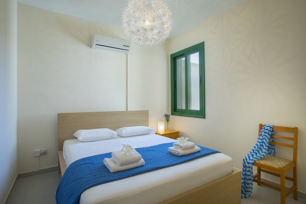 Protaras Olive Suite