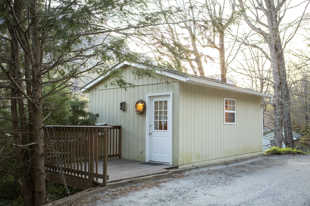 The Chimney Rock Inn & Cottages - photo 135