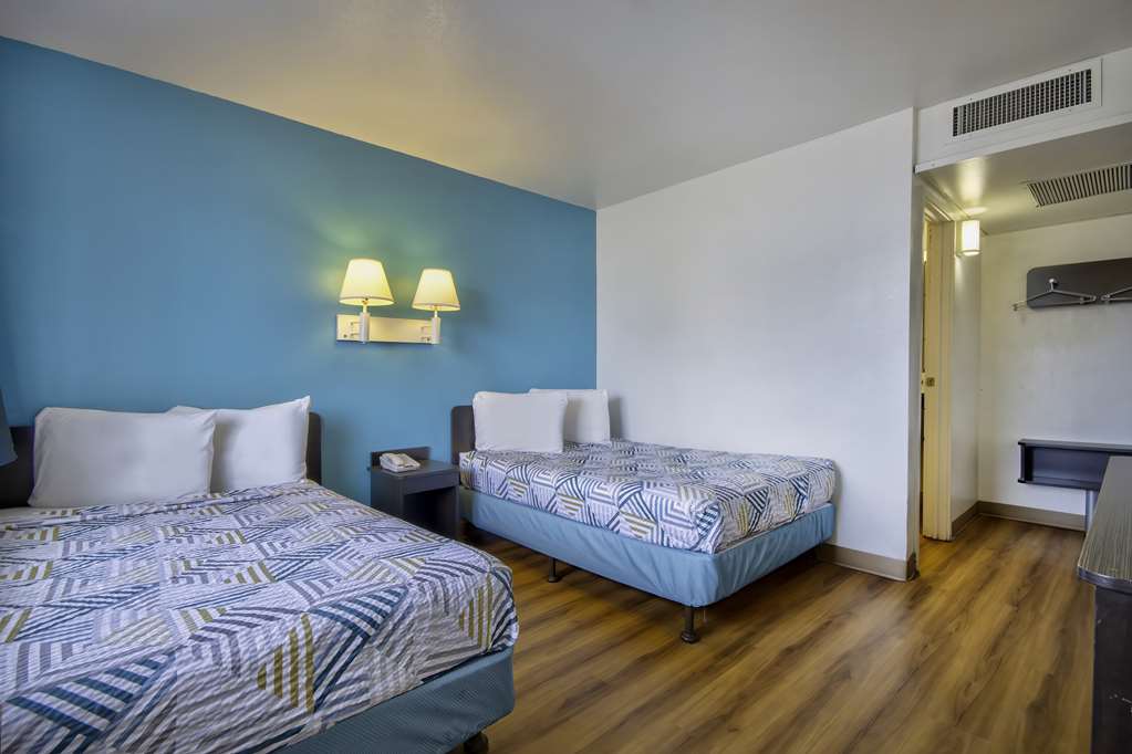 Motel 6 Farmington NM - photo 16