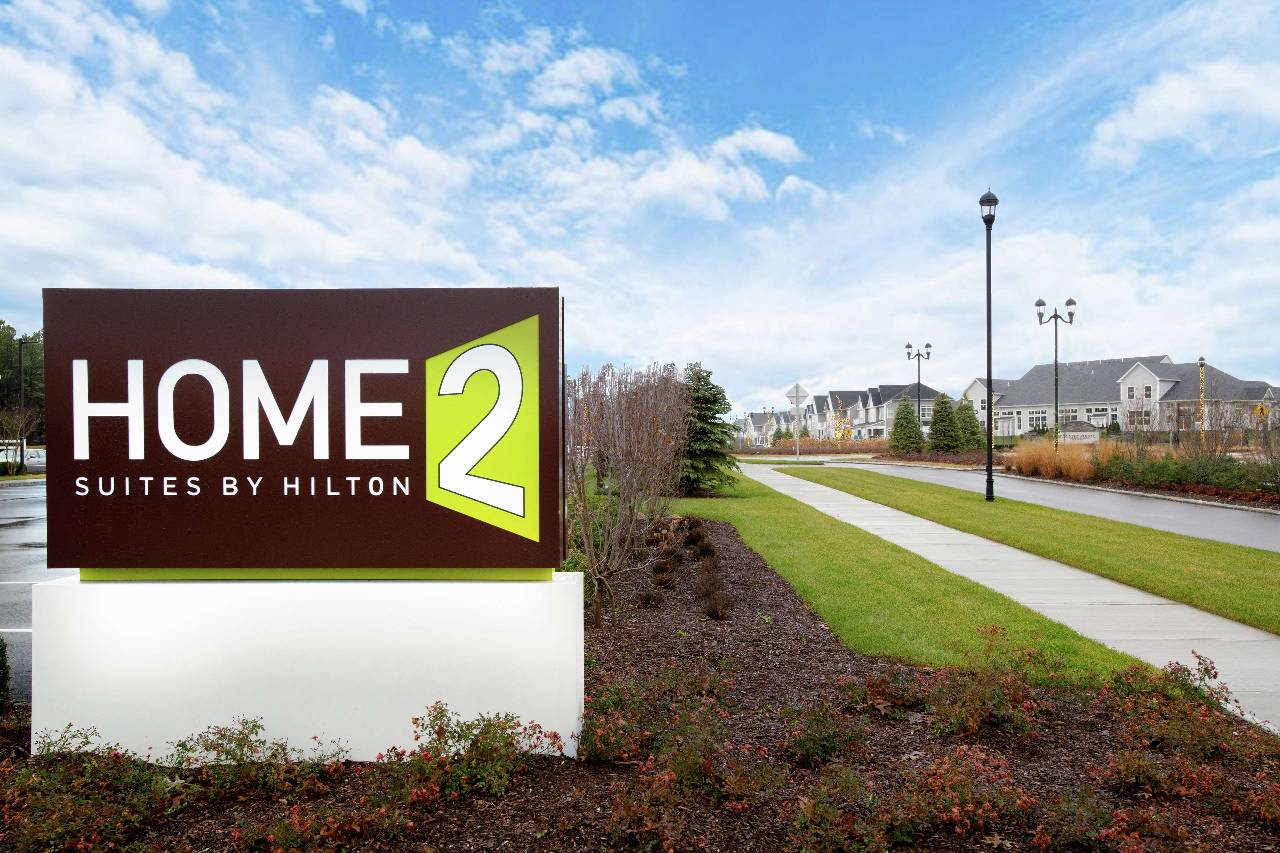 Home2 Suites by Hilton Long Island Brookhaven - photo 4