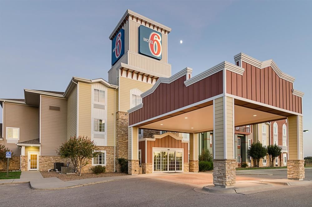 Motel 6 Park City KS - photo 59