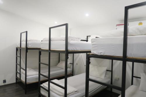 Oh Compound Hostel