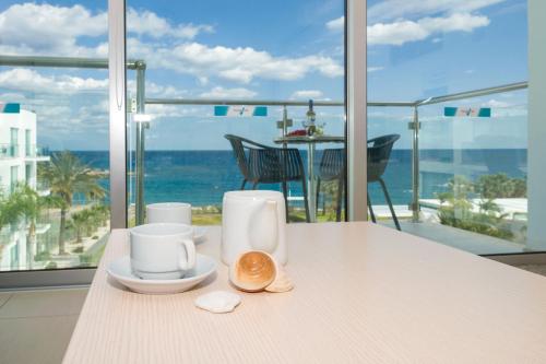 GABRIELA Coralli Beachfront Apartment
