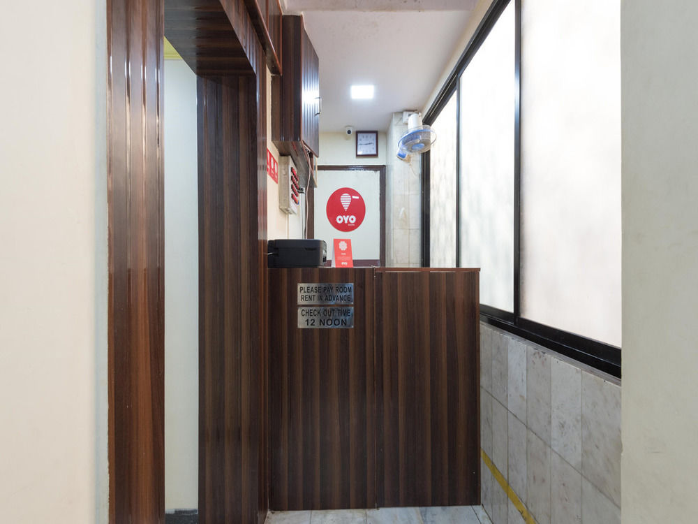 Check-in/Check-out Kiosk