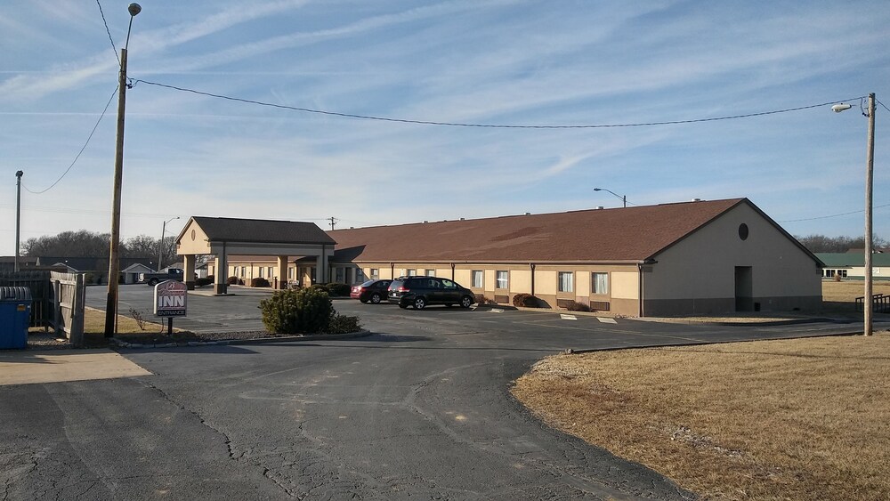 Briarwood Inn of Sparta - photo 34