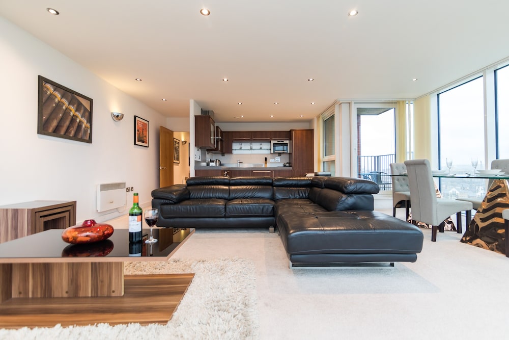 Austin David Apartments New Island — 4-Star Luxury Hotel in London, United Kingdom