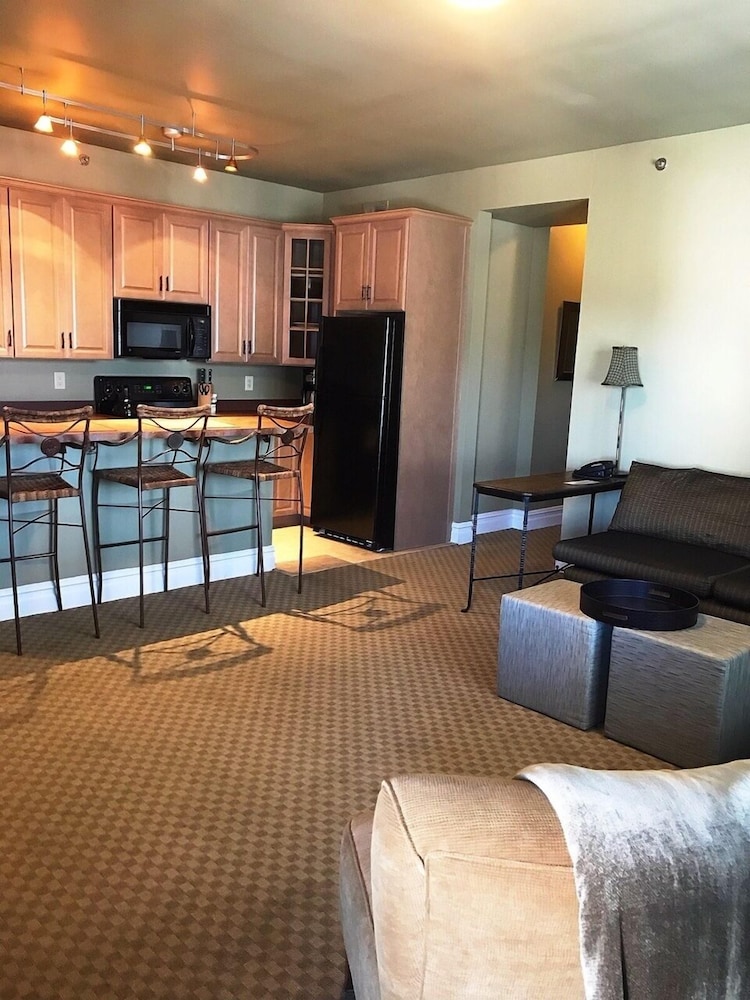 Blue Bay Inn - photo 20