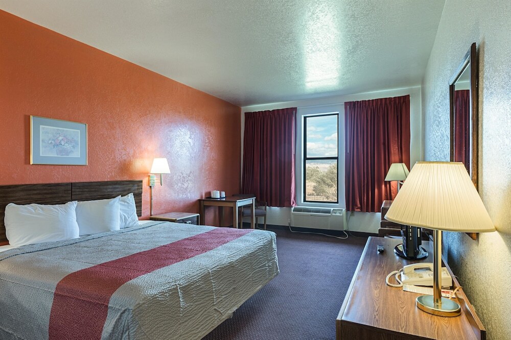 Motel 6 - photo 6