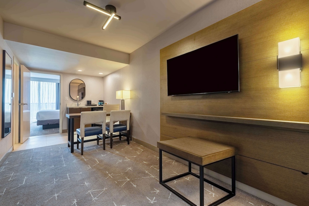 Embassy Suites by Hilton Tulsa I 44 - photo 15