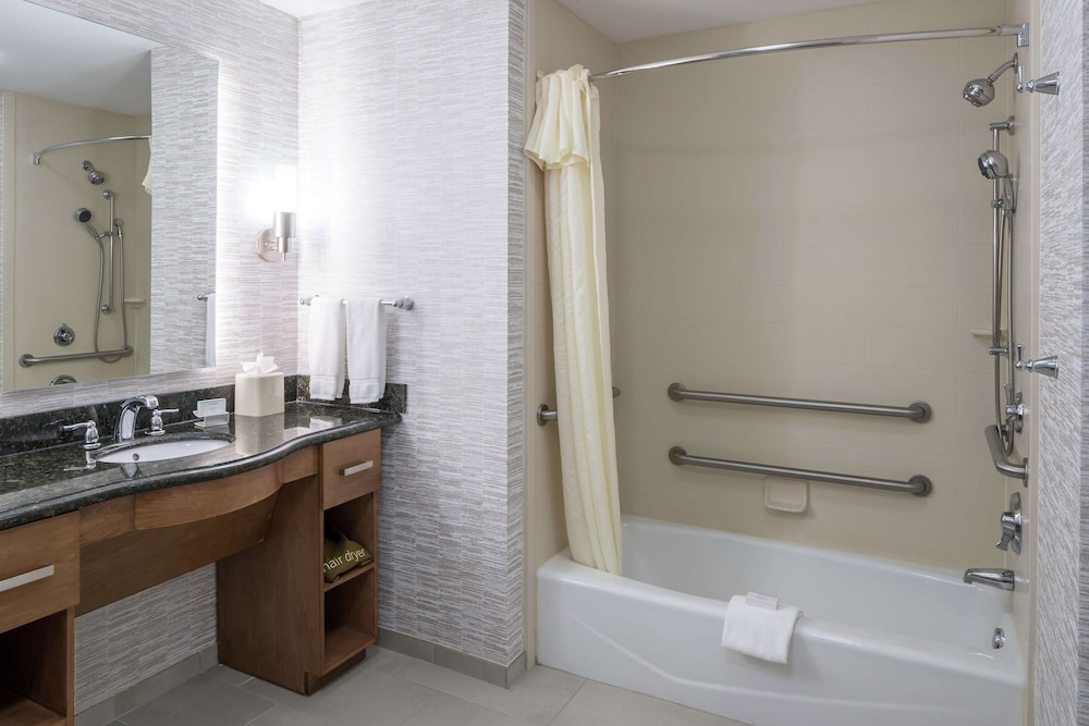 Homewood Suites by Hilton Cedar Rapids North - photo 21